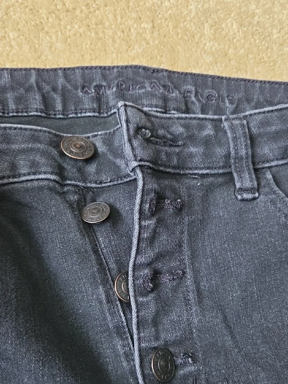 American Eagle Outfitters Black Button-Fly Jeans with Frayed Hem - Picture 5 of 8